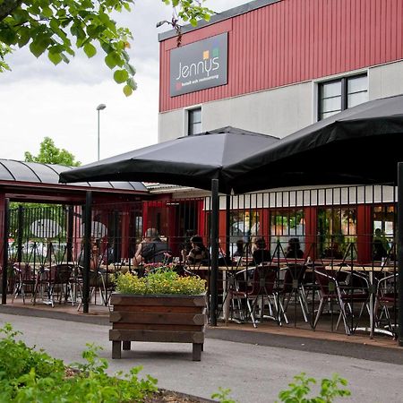 Jennys Hotell Och Restaurang 아비카 외부 사진