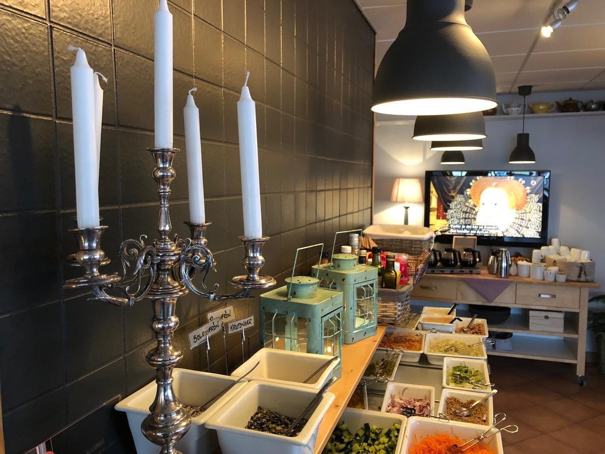 Jennys Hotell Och Restaurang 아비카 외부 사진