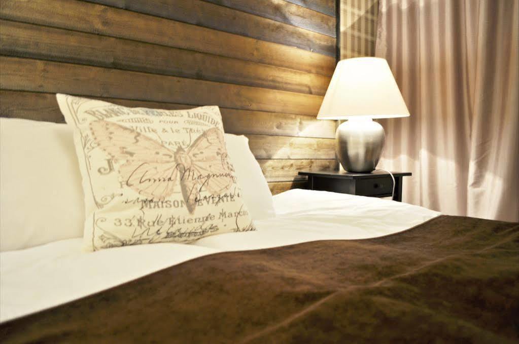 Jennys Hotell Och Restaurang 아비카 외부 사진